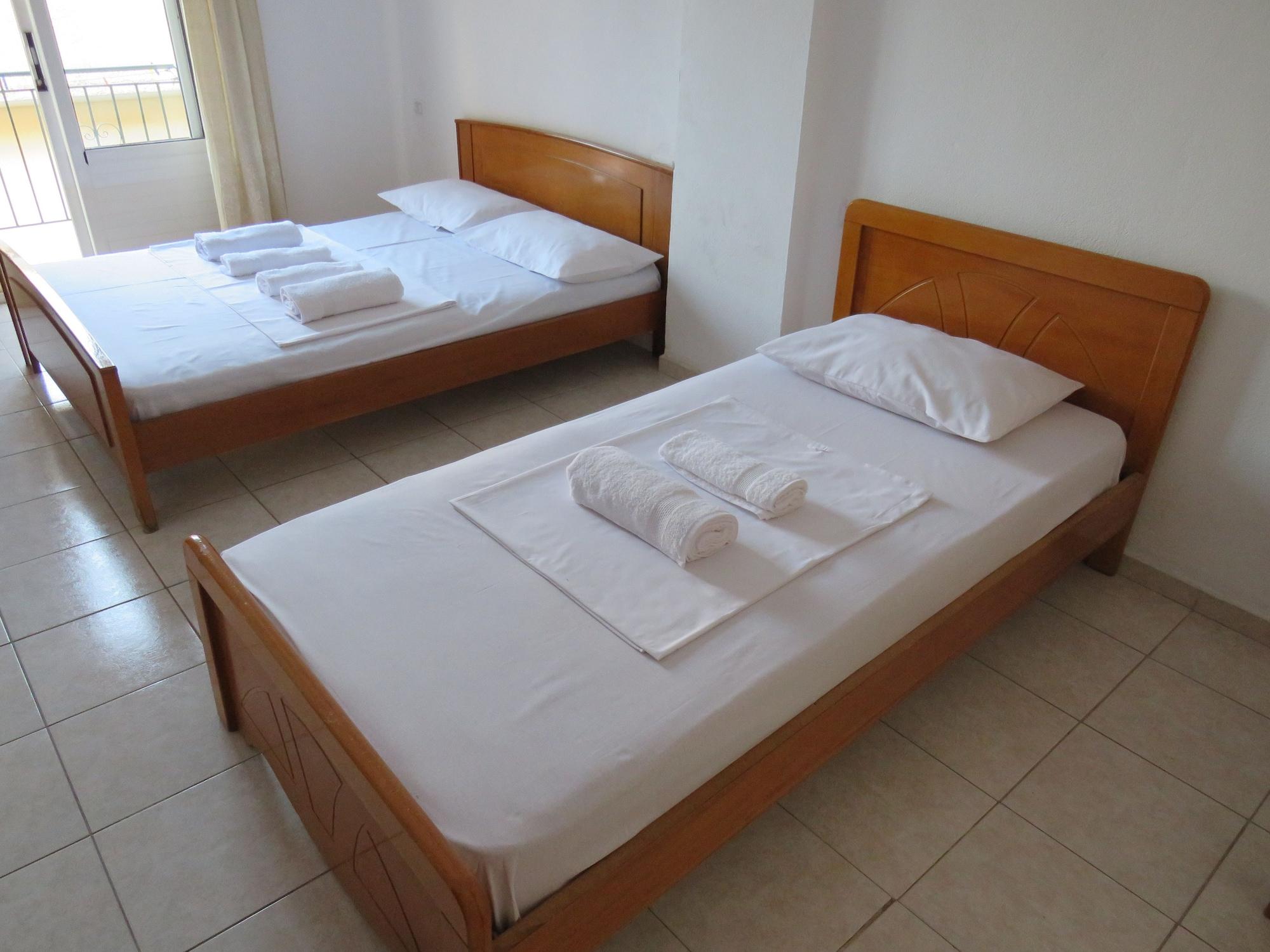 Casa Mia Hotel Sarande Bagian luar foto