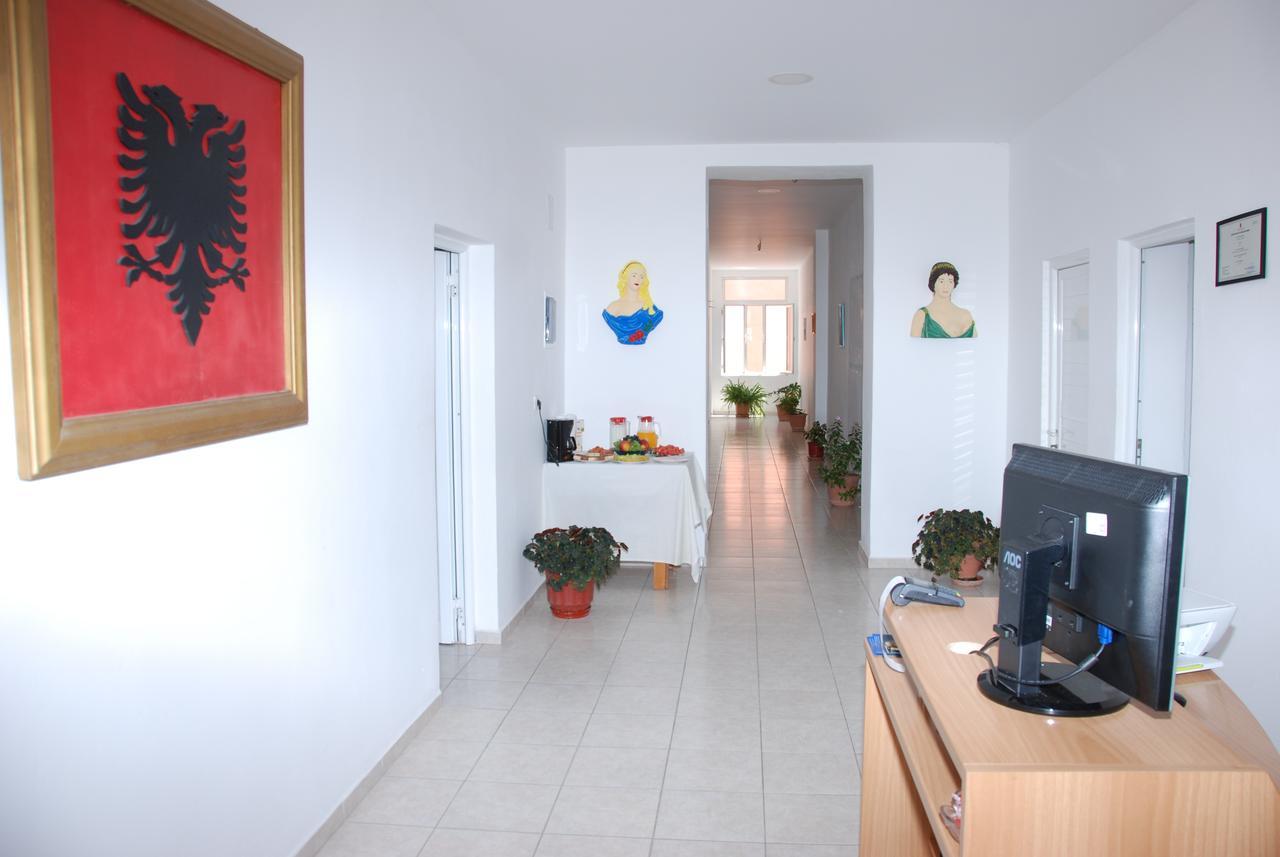 Casa Mia Hotel Sarande Bagian luar foto