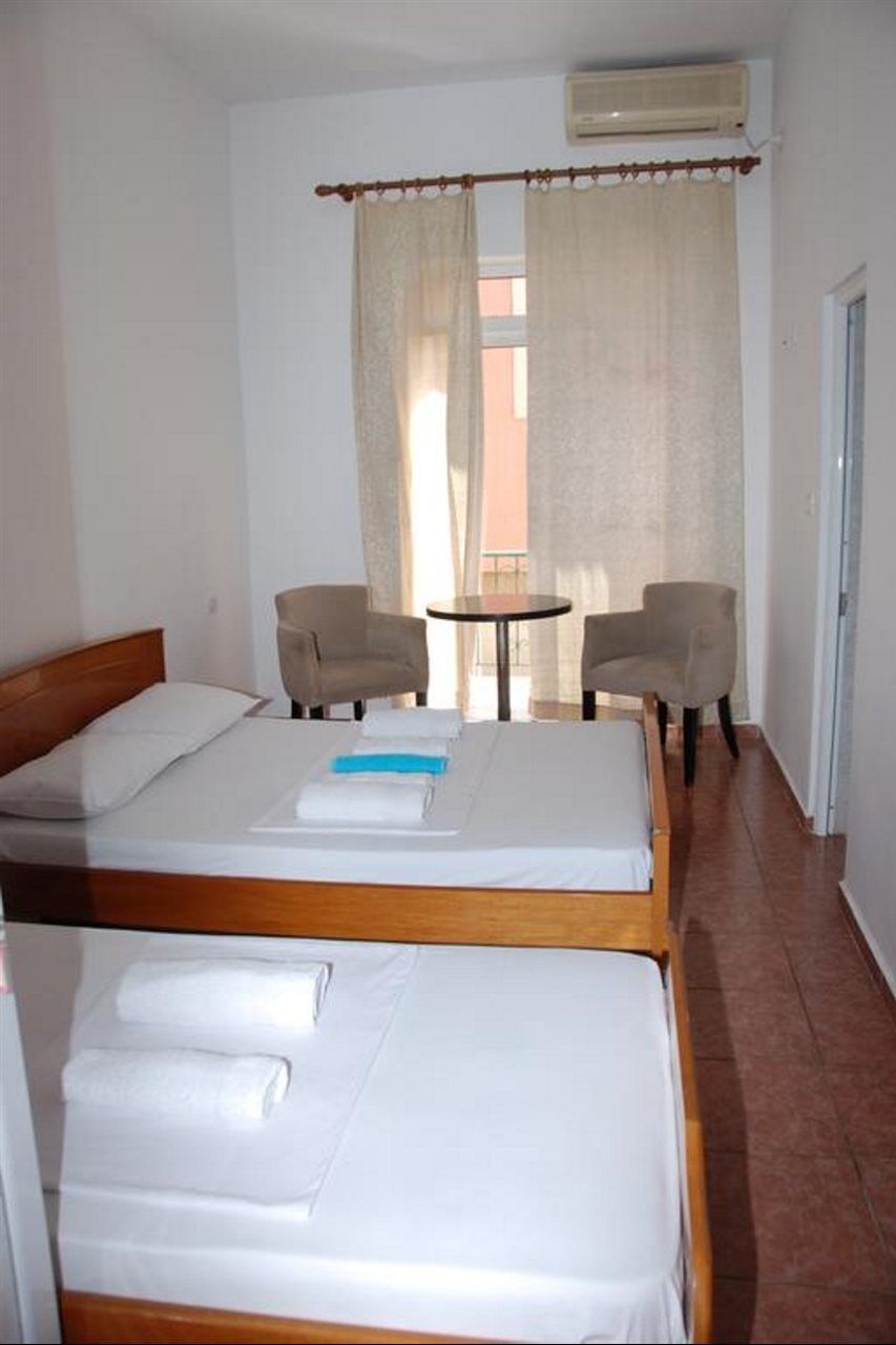 Casa Mia Hotel Sarande Bagian luar foto